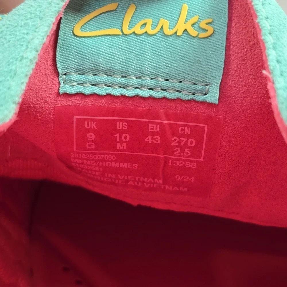 Clarks Torhill Explore X Pokémon Venusaur Turquoise Suede Chukka, Mens Sz 10 NEW